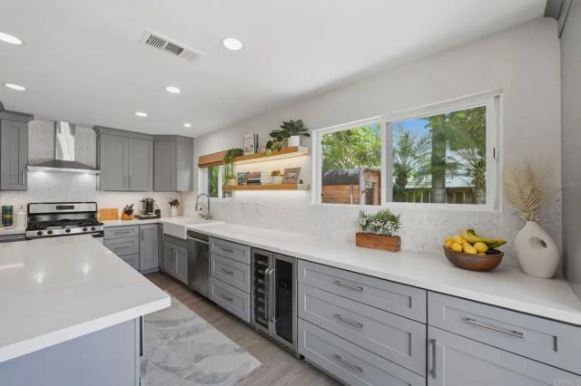 1245 Saint Helene Court, Oceanside, CA 92054