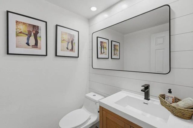1245 Saint Helene Court, Oceanside, CA 92054