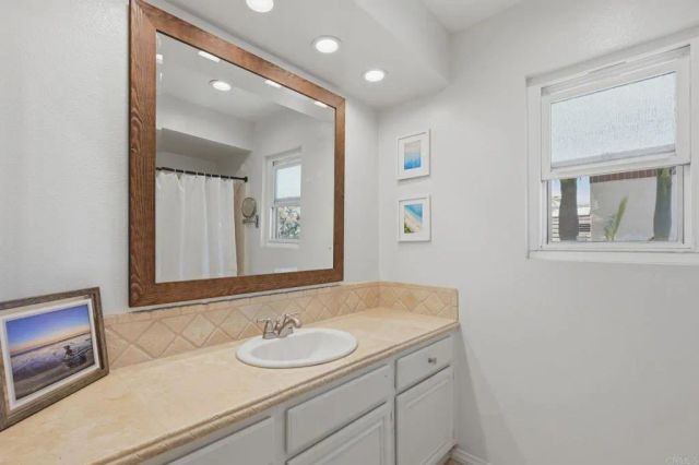 1245 Saint Helene Court, Oceanside, CA 92054