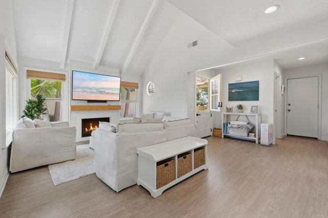 1245 Saint Helene Court, Oceanside, CA 92054