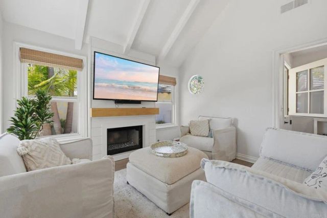 1245 Saint Helene Court, Oceanside, CA 92054