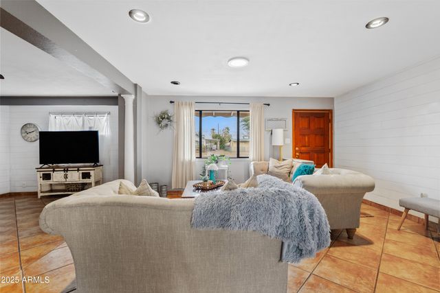 583 W WILSON Avenue, Coolidge, AZ 85128