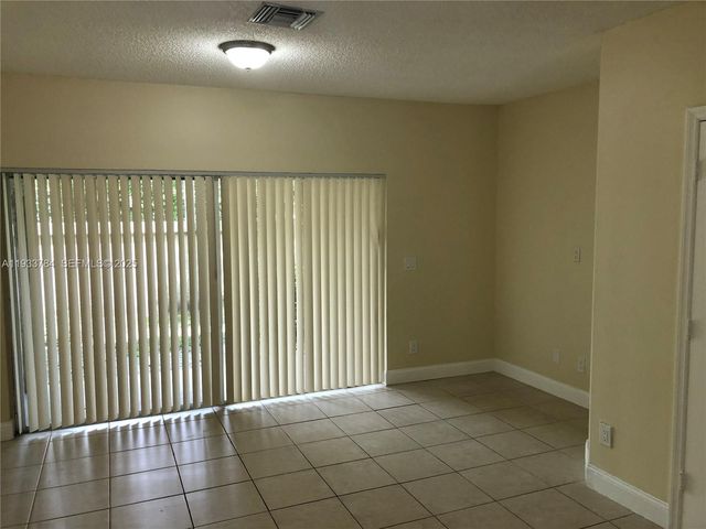 232 SW 122nd Ter 232, Pembroke Pines, FL 33025