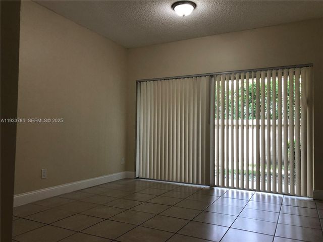 232 SW 122nd Ter 232, Pembroke Pines, FL 33025