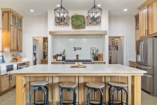 2910 Southpark Drive, Coleman, TX 76834