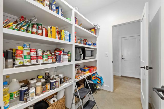 2910 Southpark Drive, Coleman, TX 76834