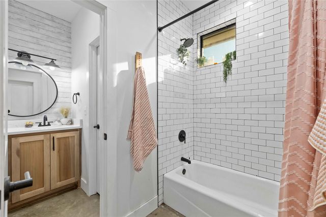 2910 Southpark Drive, Coleman, TX 76834