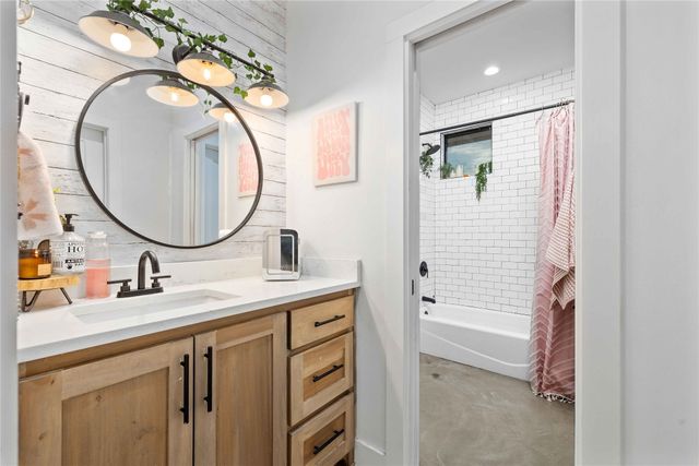 2910 Southpark Drive, Coleman, TX 76834