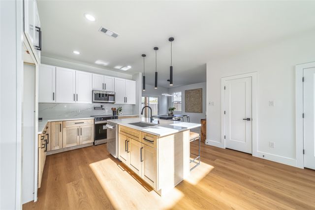 3639 Pueblo Street, Dallas, TX 75212