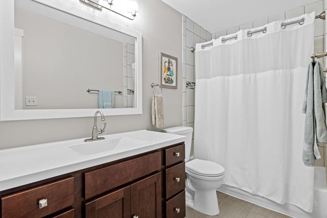 1510 Archwood Road, Minnetonka, MN 55305