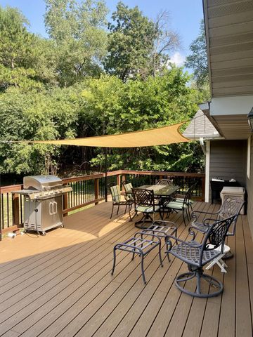 1510 Archwood Road, Minnetonka, MN 55305