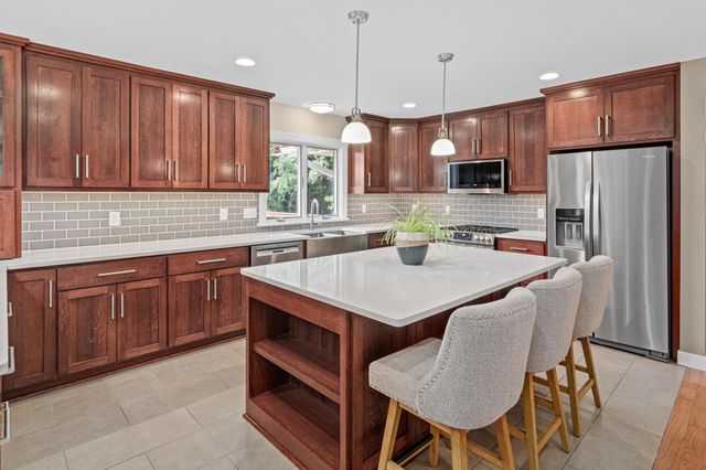 1510 Archwood Road, Minnetonka, MN 55305