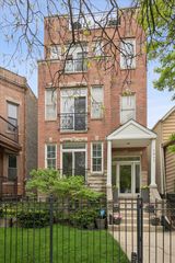 3045 N Damen Avenue 1, Chicago, IL 60618