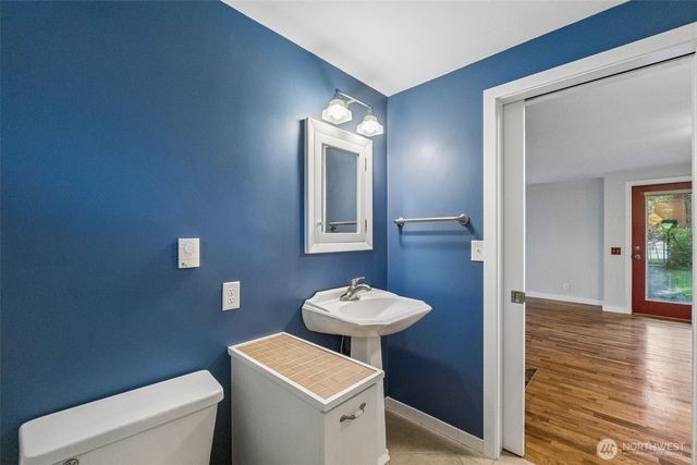 627 SW 106th Street, Seattle, WA 98146