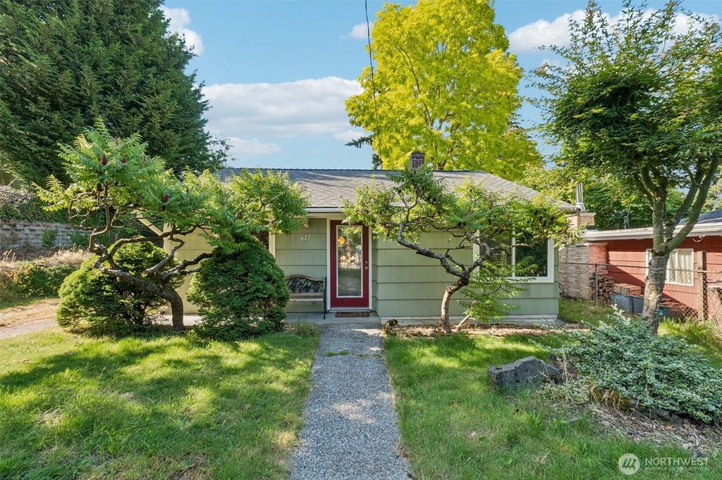 627 SW 106th Street, Seattle, WA 98146