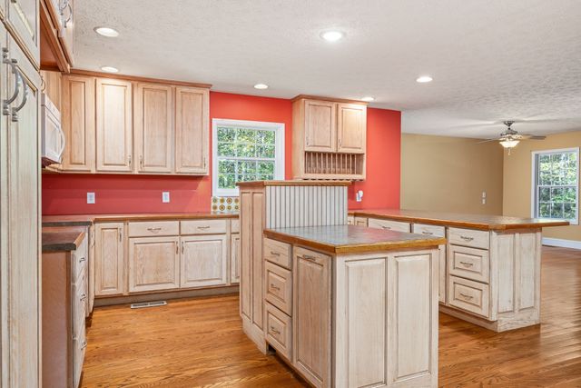 375 Golden Herren Rd, Sparta, TN 38583