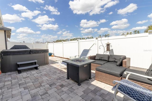 24616 SW 17TH PLACE, Newberry, FL 32669