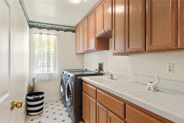 2 Summerwood Court, Chico, CA 95926