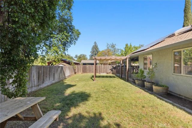2 Summerwood Court, Chico, CA 95926