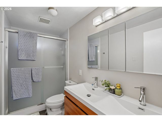 13650 Sw 22ND St, Beaverton, OR 97008