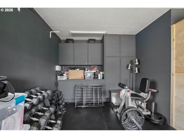 13650 Sw 22ND St, Beaverton, OR 97008