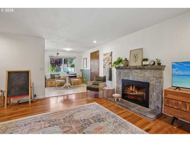 13650 Sw 22ND St, Beaverton, OR 97008