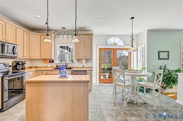 10259 Berkeley Manor Dr, Mechanicsville, VA 23116