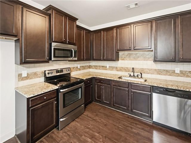 139 Kennedy Boulevard, Jackson, GA 30233