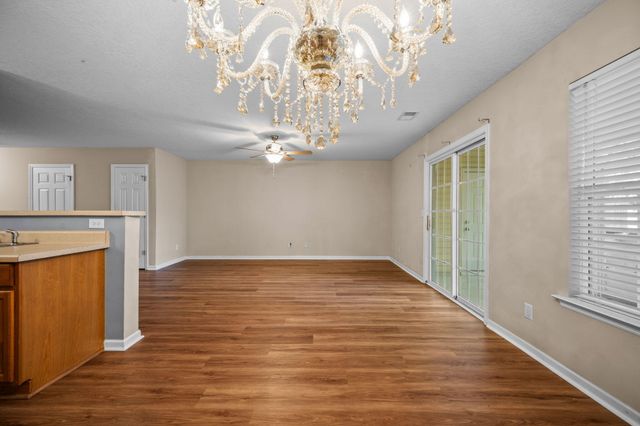 7873 Park Gate Drive, North Charleston, SC 29418