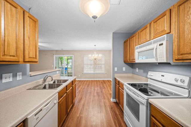 7873 Park Gate Drive, North Charleston, SC 29418
