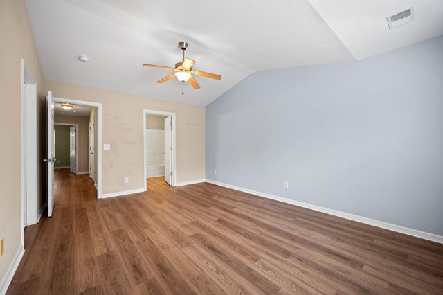 7873 Park Gate Drive, North Charleston, SC 29418