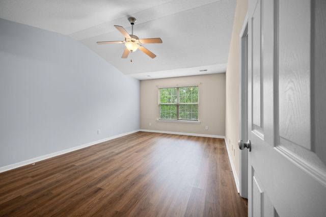 7873 Park Gate Drive, North Charleston, SC 29418