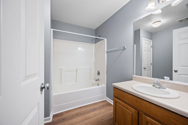 7873 Park Gate Drive, North Charleston, SC 29418