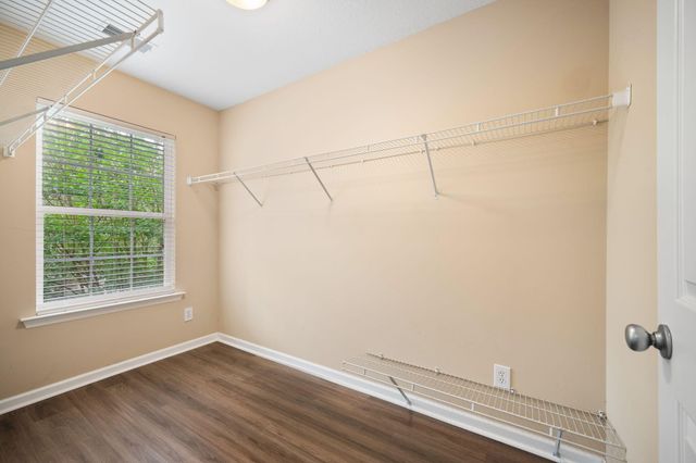 7873 Park Gate Drive, North Charleston, SC 29418