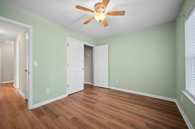 7873 Park Gate Drive, North Charleston, SC 29418