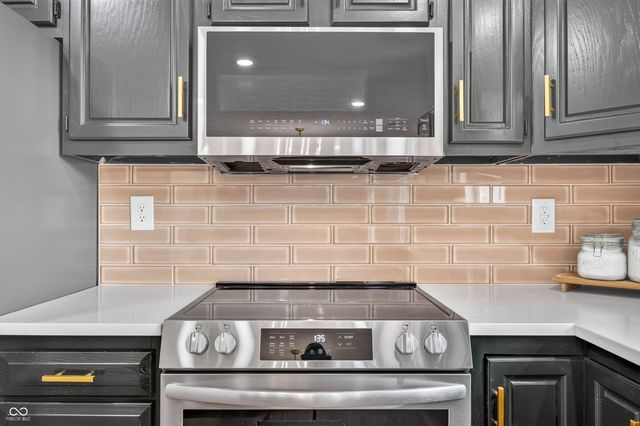 776 Shore View Drive, Franklin, IN 46131