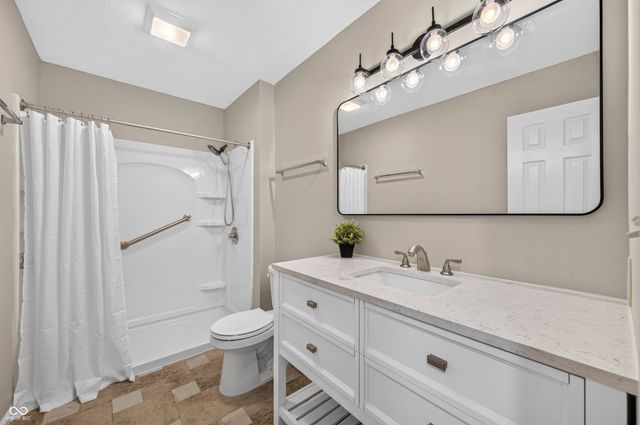 776 Shore View Drive, Franklin, IN 46131