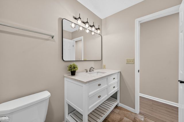 776 Shore View Drive, Franklin, IN 46131