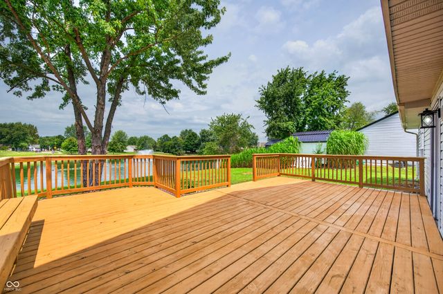 776 Shore View Drive, Franklin, IN 46131