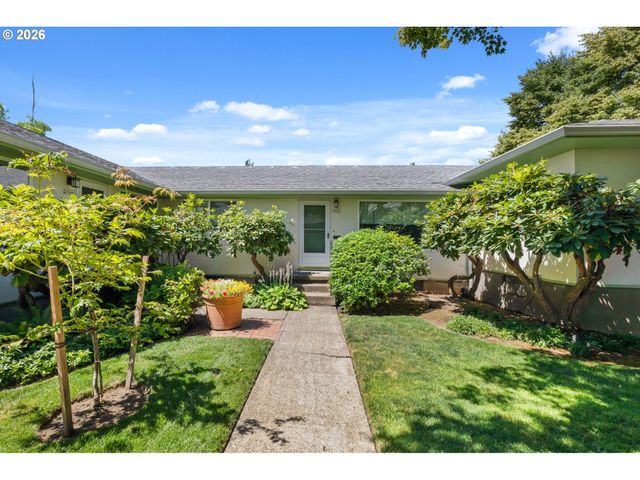 2940 Se BROOKLYN St, Portland, OR 97202