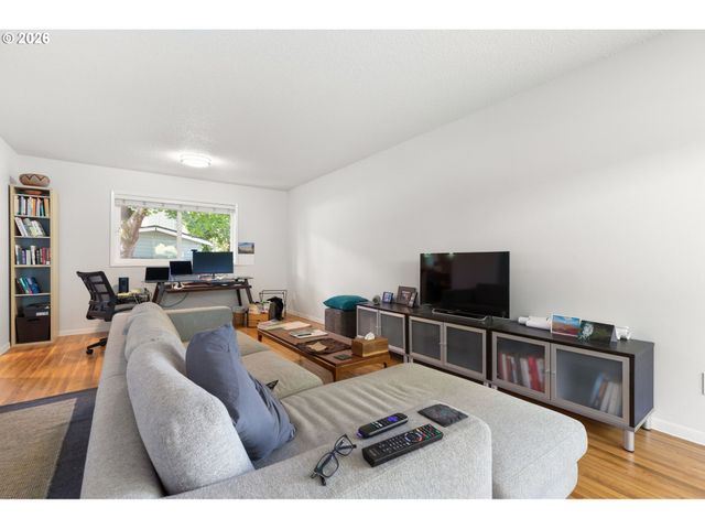 2940 Se BROOKLYN St, Portland, OR 97202