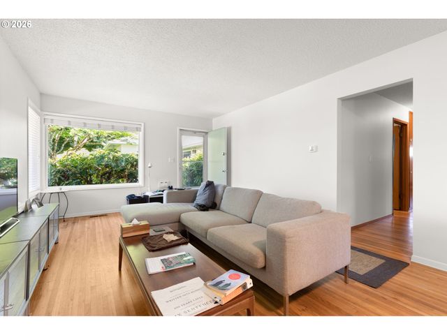 2940 Se BROOKLYN St, Portland, OR 97202