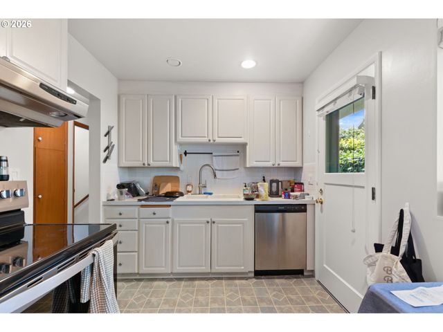 2940 Se BROOKLYN St, Portland, OR 97202
