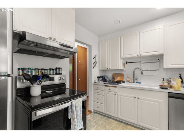 2940 Se BROOKLYN St, Portland, OR 97202