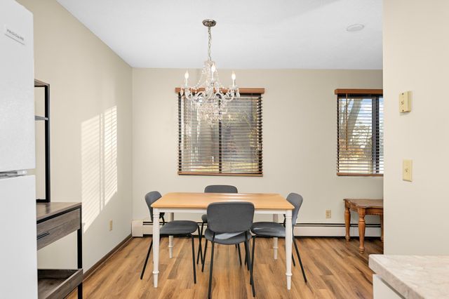 4101 Parklawn Avenue 121, Edina, MN 55435