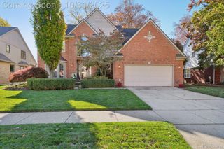 20346 Windham Drive, Macomb Township, MI 48044