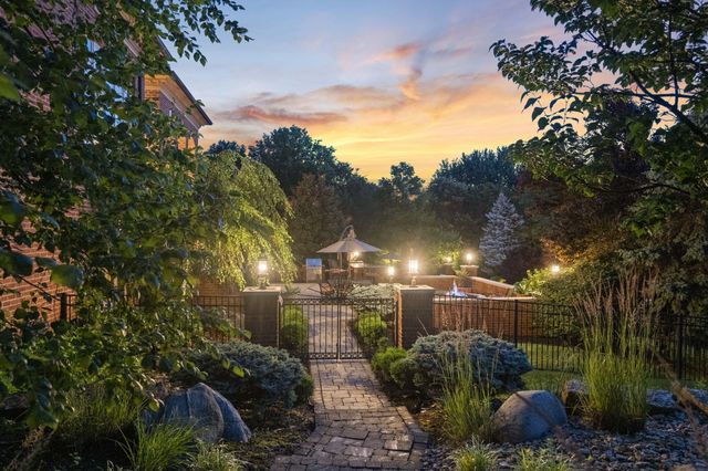 944 Squire Oaks Drive, Villa Hills, KY 41017