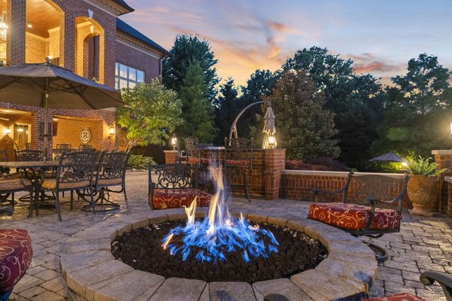 944 Squire Oaks Drive, Villa Hills, KY 41017