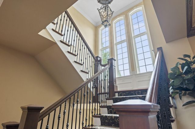 944 Squire Oaks Drive, Villa Hills, KY 41017