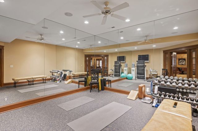 944 Squire Oaks Drive, Villa Hills, KY 41017